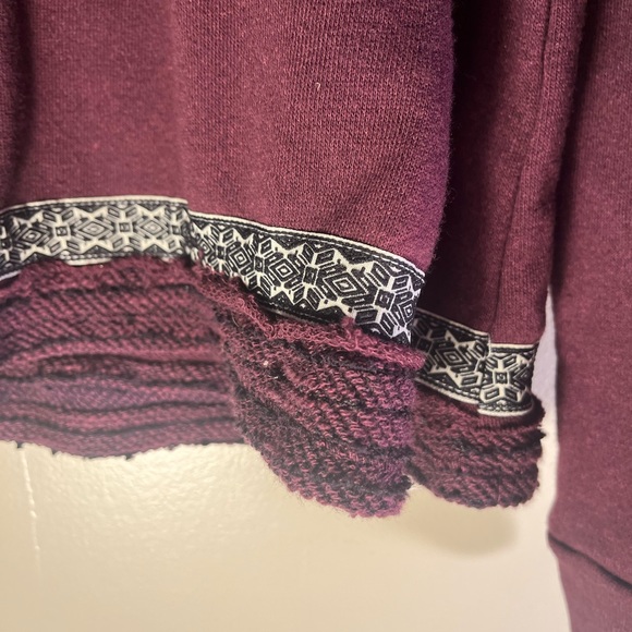 NWT Jolt Sweatshirt with Embroidery on the top shoulders and around bottom Small - Picture 2 of 6